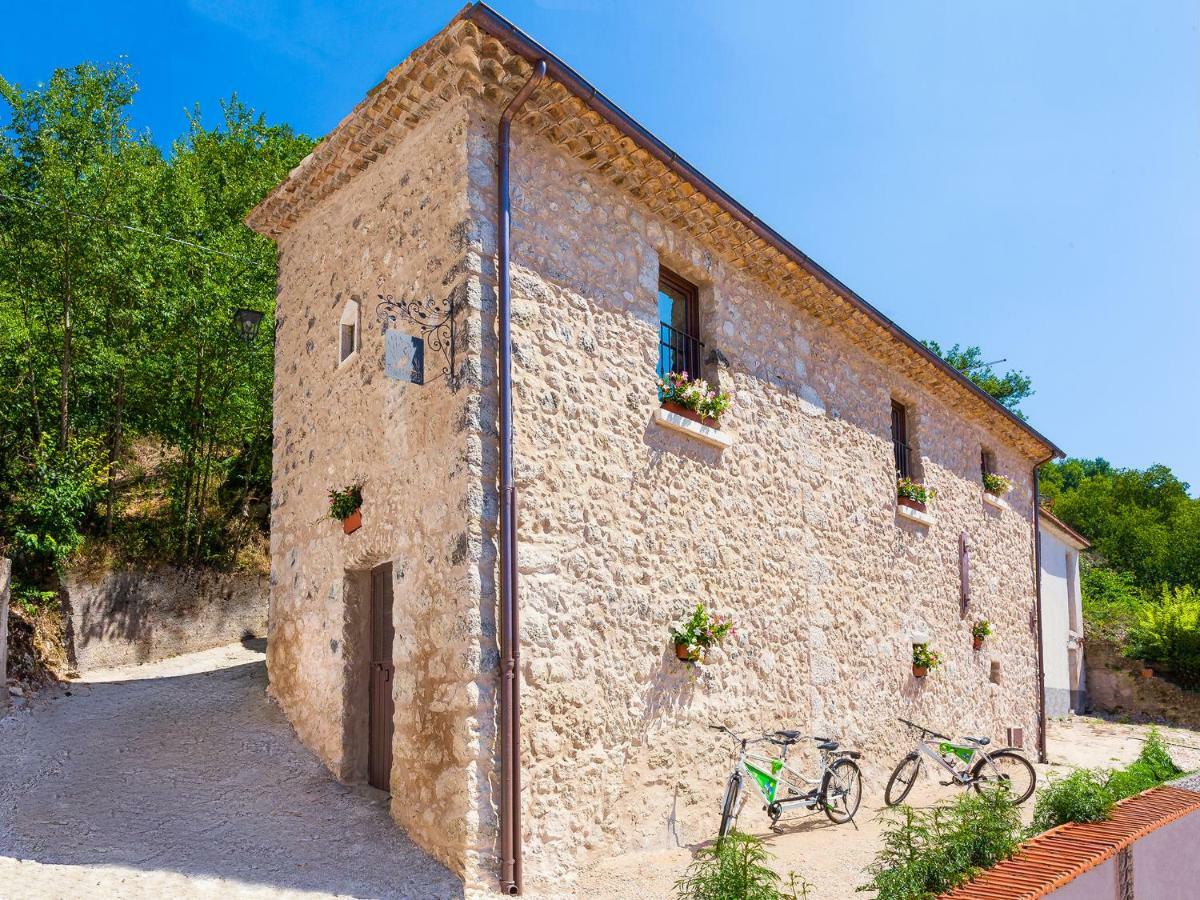 La Casa Sul Lago Posta Fibreno Exterior photo